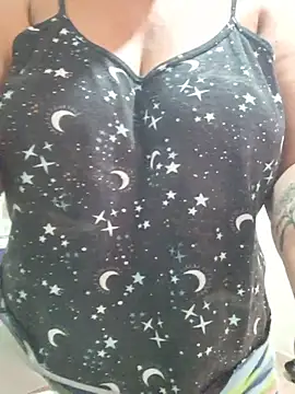 Snapshot of Gimena41 chatting on 4, 12, 2025 Gimena41 online show from 4, 12, 2025