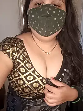 Snapshot of Love-priya chatting on 18, 12, 2024 Love-priya online show from 18, 12, 2024