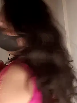 Snapshot of Love-priya chatting on 20, 11, 2025 Love-priya online show from 20, 11, 2025