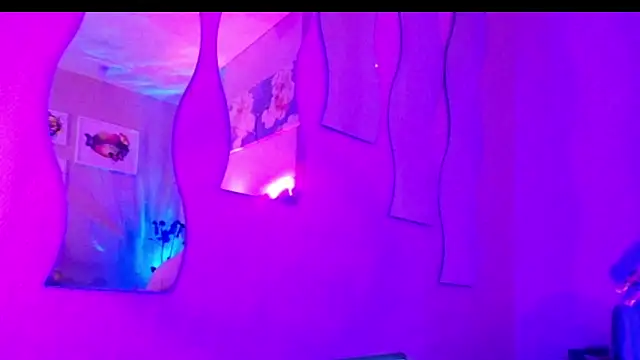 Snapshot of Lia_Roxx chatting on 10, 2, 2025 Lia Roxx online show from 10, 2, 2025