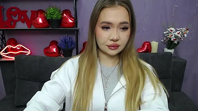 StacyYellig online show from 4, 3, 2025