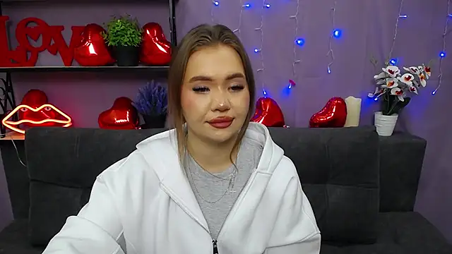 StacyYellig online show from 5, 3, 2025