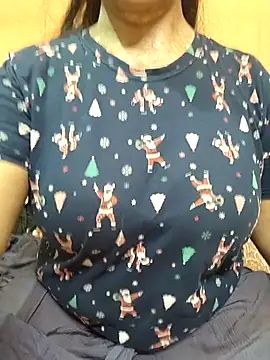 Snapshot of CUTE_SOPHIA- chatting on 25, 6, 2026 CUTE SOPHIA- online show from 25, 6, 2026