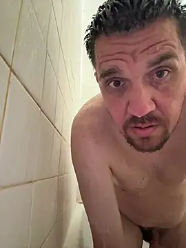 Snapshot of kennyboycum chatting on 9, 7, 2026 kennyboycum online show from 9, 7, 2026