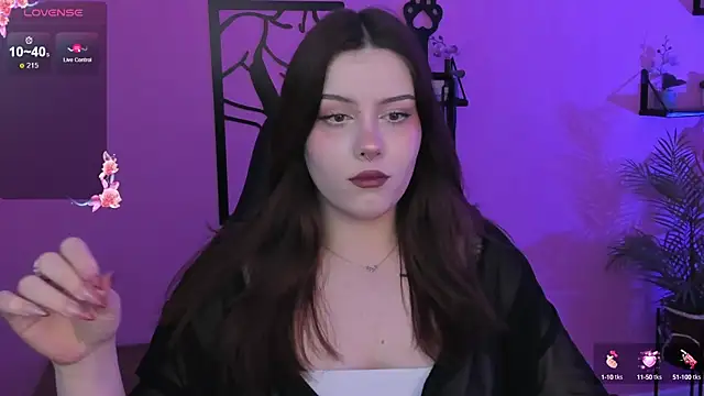 CoralineKeyns online show from 18, 3, 2025