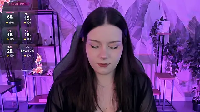 CoralineKeyns online show from 24, 9, 2025