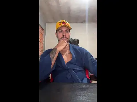 Snapshot of izaque_monteiro_ chatting on 31, 5, 2026 izaque monteiro online show from 31, 5, 2026