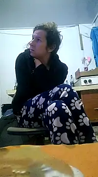 Cameron puppy online show from 6, 3, 2025