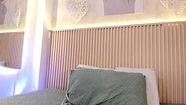 daiana curly online show from 7, 2, 2026