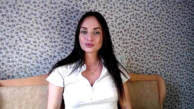 Tinadream20 online show from 5, 3, 2025