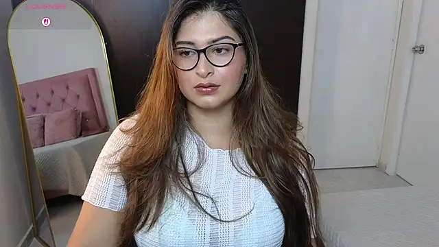 adara lennox online show from 17, 3, 2026