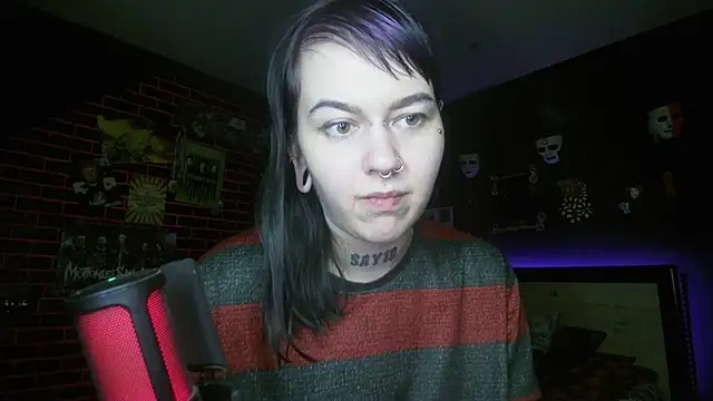 Snapshot of MoorderxDoll chatting on 23, 11, 2025 MoorderxDoll online show from 23, 11, 2025