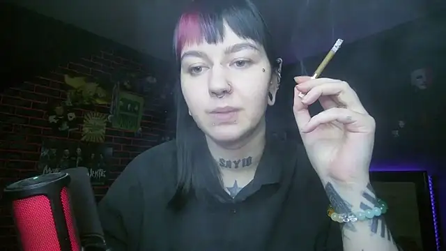 MoorderxDoll online show from 4, 3, 2026