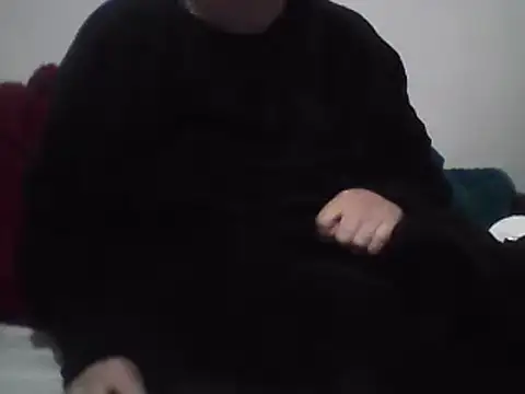 Snapshot of DragoneSFR chatting on 12, 3, 2025 DragoneSFR online show from 12, 3, 2025