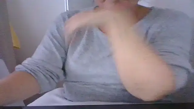 Snapshot of DragoneSFR chatting on 22, 9, 2025 DragoneSFR online show from 22, 9, 2025