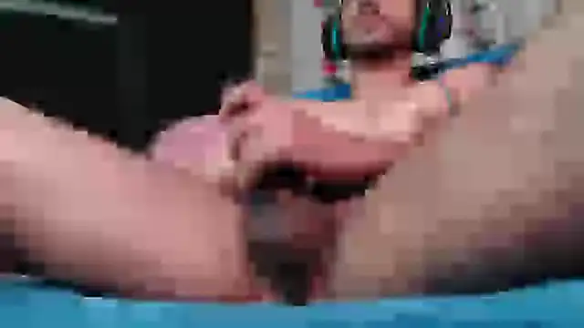 Tommhot online show from 8, 3, 2025