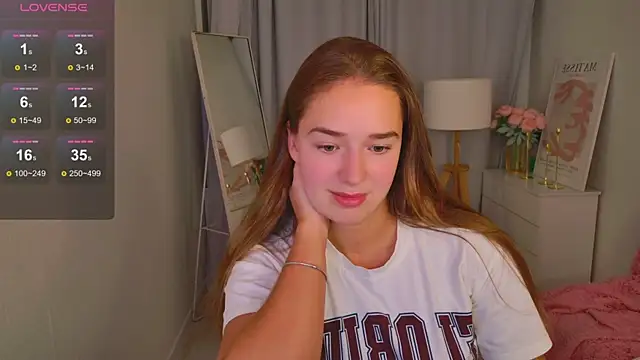 Snapshot of LovelyJessie chatting on 19, 5, 2026 LovelyJessie online show from 19, 5, 2026