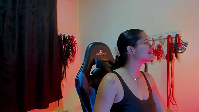 scarlet-kennedy98 online show from 24, 10, 2025