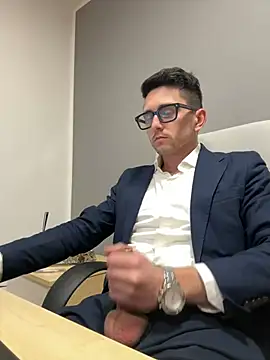 Snapshot of masterboss_ chatting on 3, 3, 2025 masterboss  online show from 3, 3, 2025