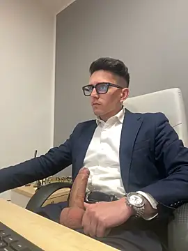 Snapshot of masterboss_ chatting on 18, 3, 2025 masterboss  online show from 18, 3, 2025