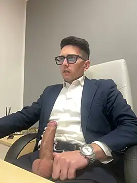 Snapshot of masterboss_ chatting on 19, 3, 2025 masterboss  online show from 19, 3, 2025