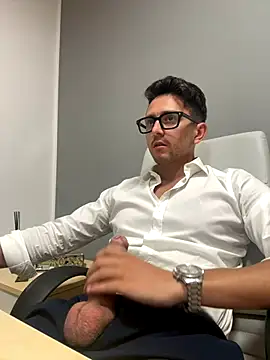 Snapshot of masterboss_ chatting on 23, 9, 2025 masterboss  online show from 23, 9, 2025