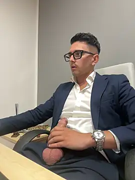 Snapshot of masterboss_ chatting on 29, 9, 2025 masterboss  online show from 29, 9, 2025