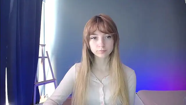 LuciaYoung online show from 9, 3, 2025