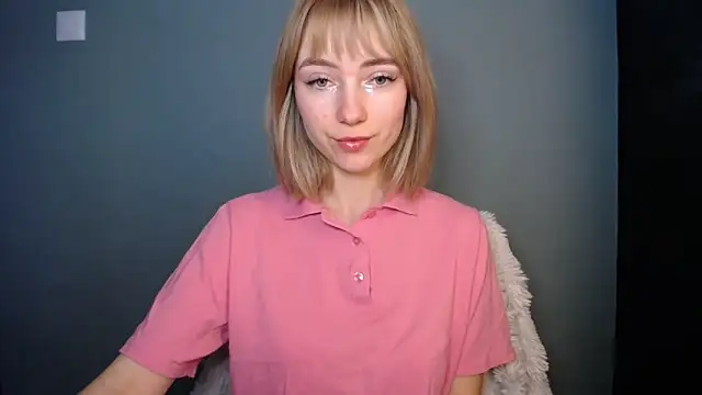 LuciaYoung online show from 13, 2, 2026