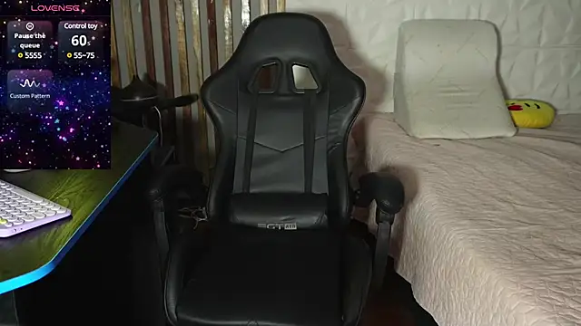 argiee taylorxs2 online show from 13, 2, 2025