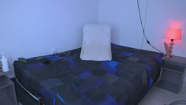 argiee taylorxs2 online show from 14, 9, 2025