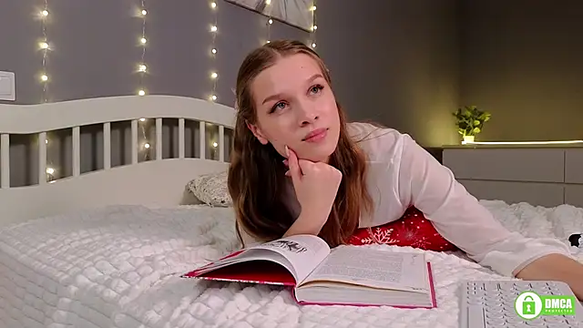 Snapshot of CutieBeauty chatting on 13, 1, 2025 CutieBeauty online show from 13, 1, 2025