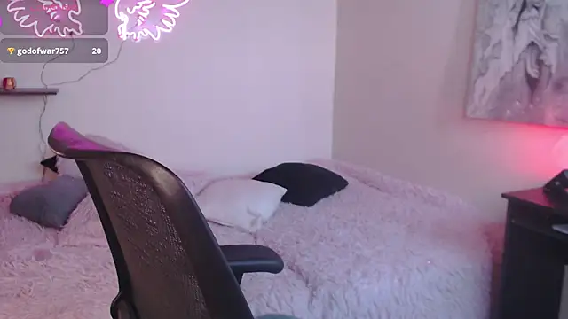 MissDennise online show from 4, 3, 2026