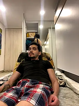 Snapshot of aangie__uwu chatting on 27, 10, 2025 aangie uwu online show from 27, 10, 2025