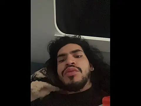 Snapshot of aangie__uwu chatting on 27, 11, 2025 aangie uwu online show from 27, 11, 2025