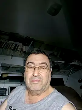 Snapshot of StiveMartin chatting on 1, 11, 2025 StiveMartin online show from 1, 11, 2025