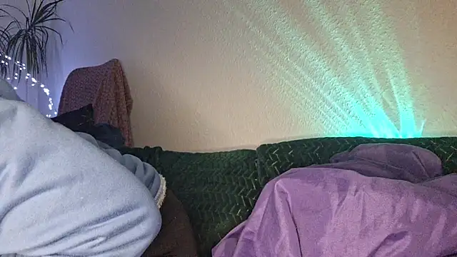 Cyndee Winter online show from 13, 11, 2025