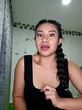 Snapshot of tara20_ chatting on 5, 2, 2025 tara20  online show from 5, 2, 2025