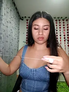 Snapshot of tara20_ chatting on 13, 2, 2025 tara20  online show from 13, 2, 2025