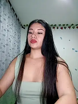 Snapshot of tara20_ chatting on 12, 3, 2025 tara20  online show from 12, 3, 2025