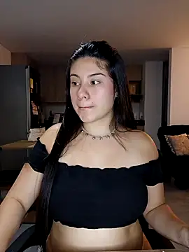 Snapshot of tara20_ chatting on 3, 10, 2025 tara20  online show from 3, 10, 2025