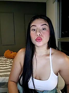 Snapshot of tara20_ chatting on 19, 10, 2025 tara20  online show from 19, 10, 2025