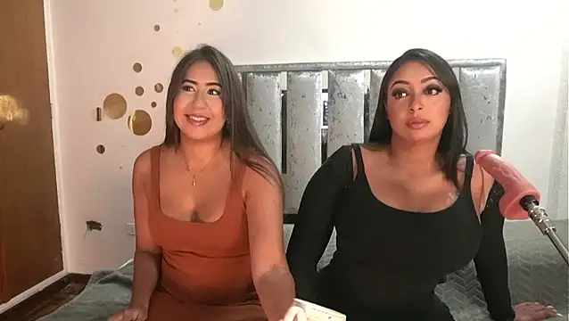 charlottelover21 online show from 25, 1, 2025