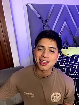 Snapshot of Niicky1_ chatting on 2, 12, 2024 Niicky1  online show from 2, 12, 2024