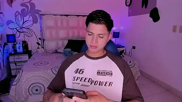 Snapshot of Niicky1_ chatting on 21, 2, 2025 Niicky1  online show from 21, 2, 2025