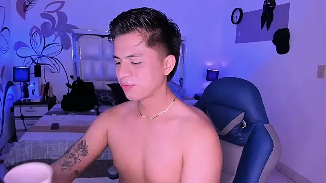 Snapshot of Niicky1_ chatting on 28, 2, 2025 Niicky1  online show from 28, 2, 2025