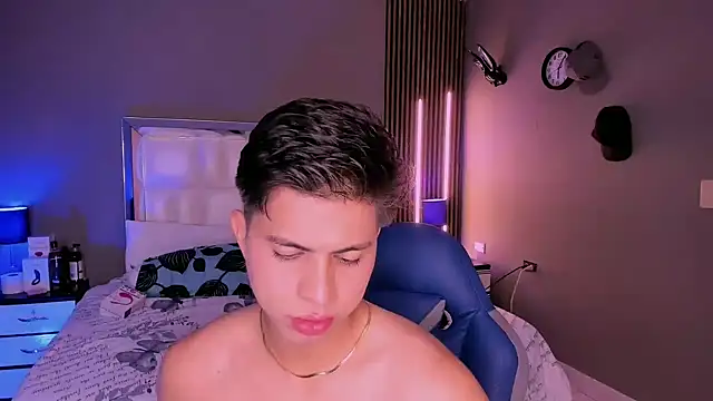 Snapshot of Niicky1_ chatting on 21, 3, 2025 Niicky1  online show from 21, 3, 2025