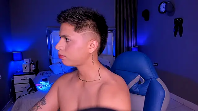 Snapshot of Niicky1_ chatting on 24, 9, 2025 Niicky1  online show from 24, 9, 2025