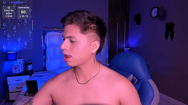 Snapshot of Niicky1_ chatting on 25, 9, 2025 Niicky1  online show from 25, 9, 2025