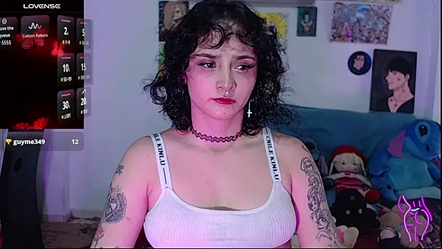 kitty22  online show from 8, 11, 2025